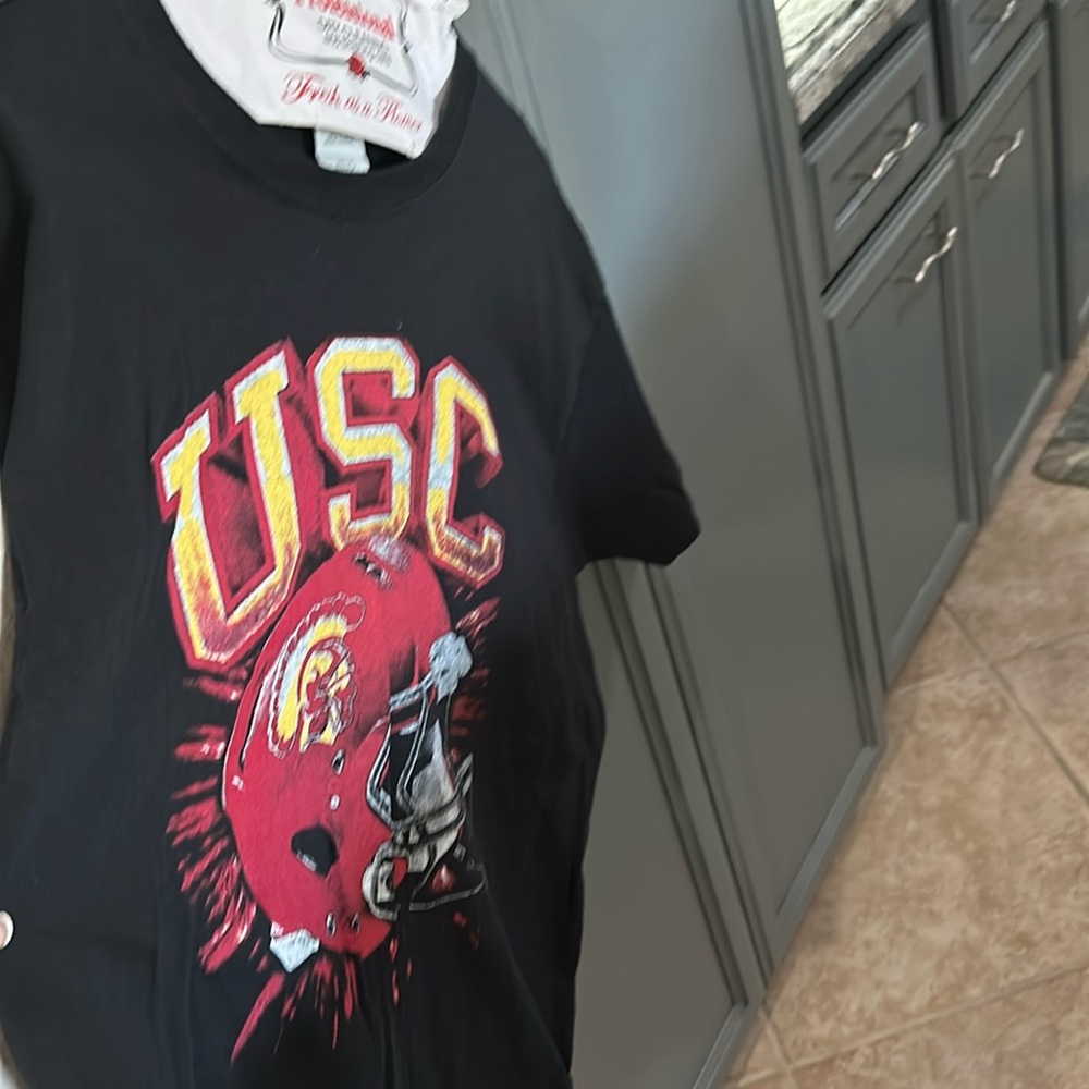 Men’s USC t shirt